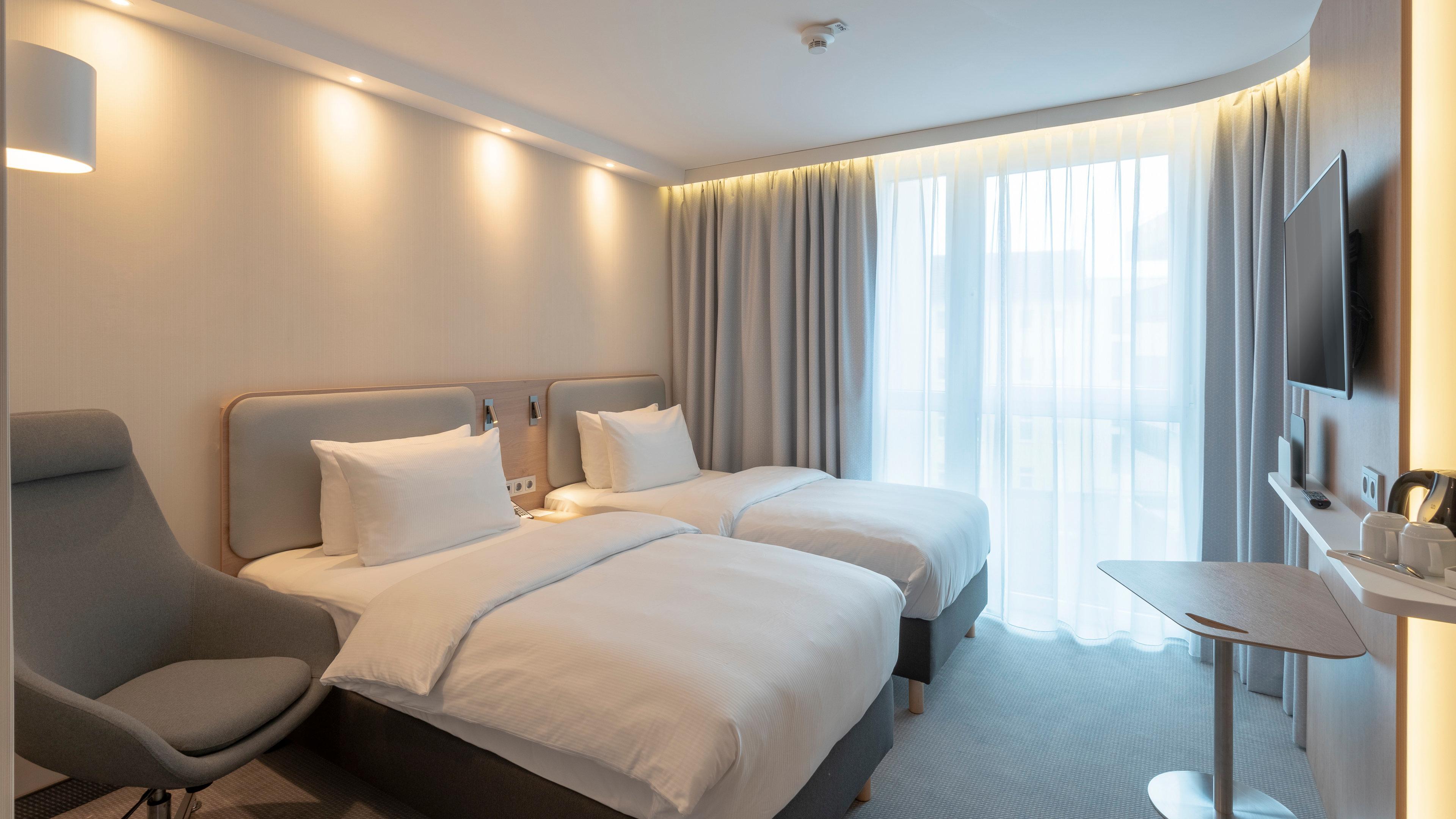 Holiday Inn Express - Offenbach, An Ihg Hotel ภายนอก รูปภาพ